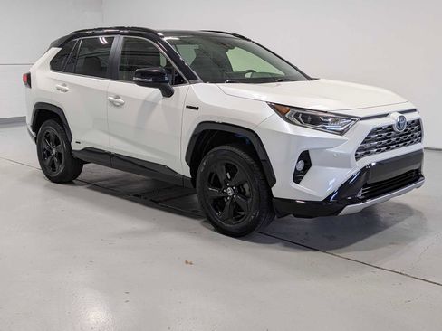 Used 2021 Toyota RAV4 XSE image 6