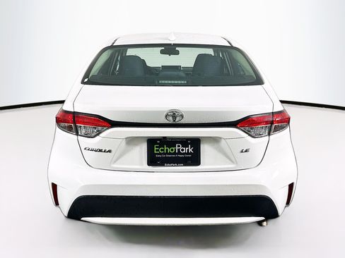 Used 2020 Toyota Corolla LE FWD image 7
