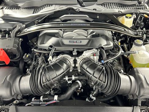 Used 2025 Ford Mustang Dark Horse image 35