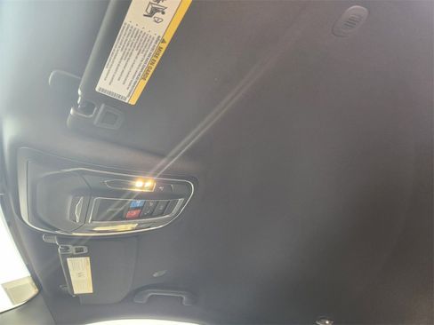 New 2025 Jeep Grand Cherokee Laredo w/ Luxury Tech Group I image 18