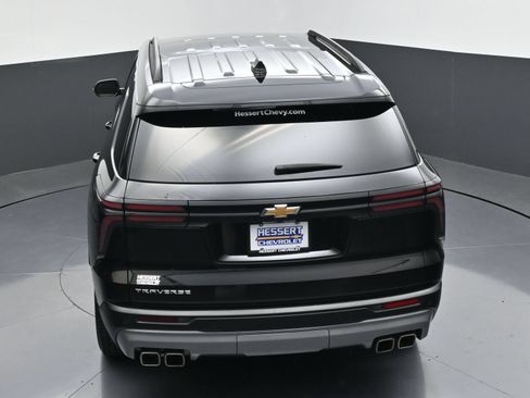 Used 2025 Chevrolet Traverse LT FWD image 49