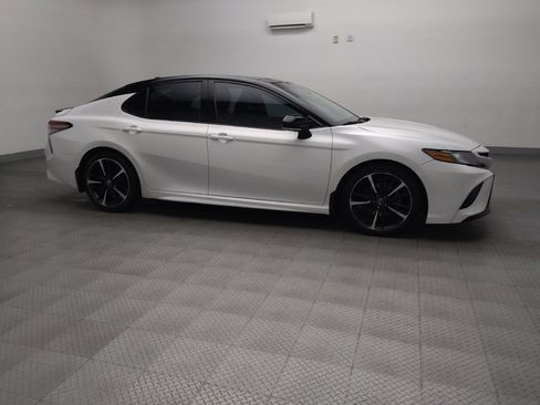 Used 2018 Toyota Camry XSE w/ Driver Assist Package image 11
