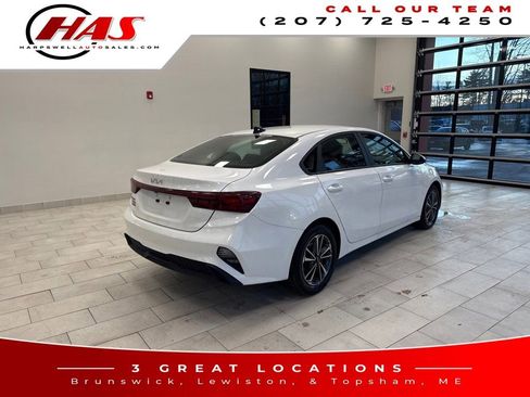 Used 2023 Kia Forte LXS w/ LXS Technology Package image 6