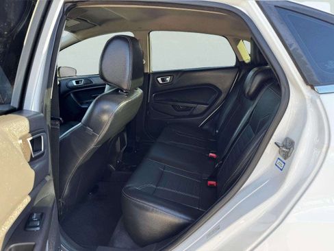 Used 2014 Ford Fiesta Titanium image 33