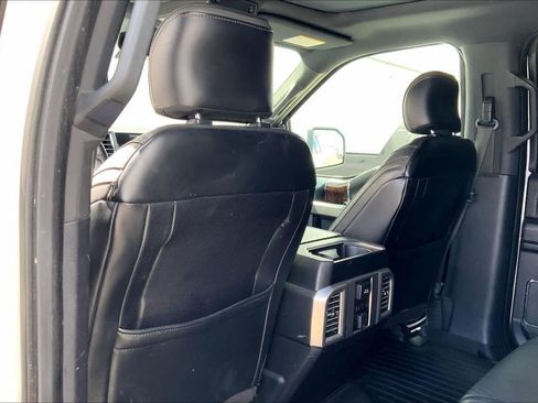 Used 2015 Ford F150 Platinum w/ Equipment Group 701A Luxury AWD/4WD image 12