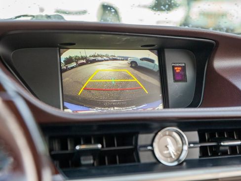 Used 2017 Lexus ES 350 image 16