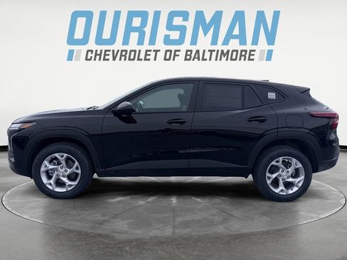 New 2026 Chevrolet Trax LS w/ LS Convenience Package image 3