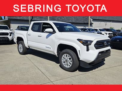 New 2025 Toyota Tacoma SR5