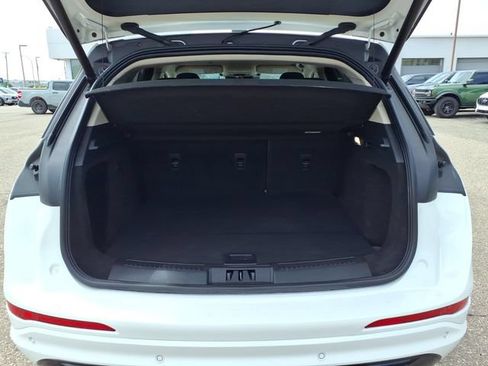 Used 2023 Lincoln Corsair AWD w/ Equipment Group 101A image 8