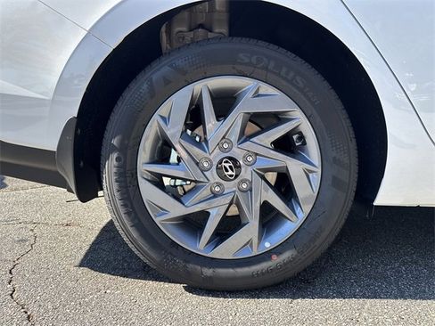 New 2026 Hyundai Elantra Blue image 17