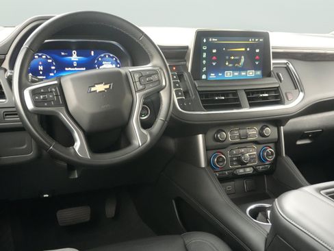 Used 2024 Chevrolet Suburban LT AWD/4WD image 23