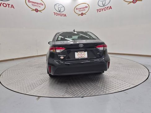 Used 2026 Toyota Corolla LE FWD image 7