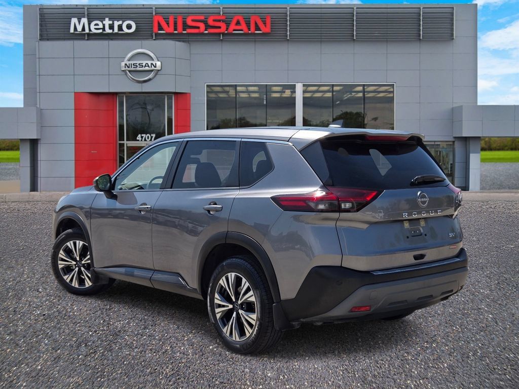 Certified 2023 Nissan Rogue SV FWD image 4
