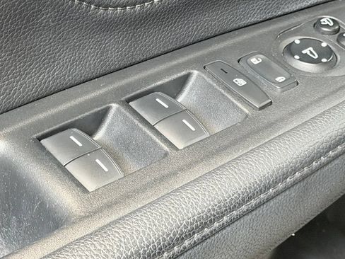 Used 2023 Honda Odyssey Elite image 13