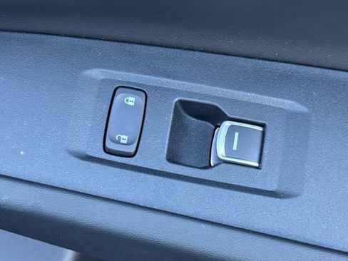 Used 2025 Honda Accord SE image 22