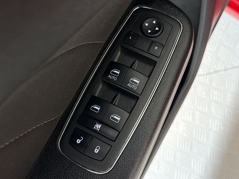 Used 2023 Dodge Charger SXT RWD image 11
