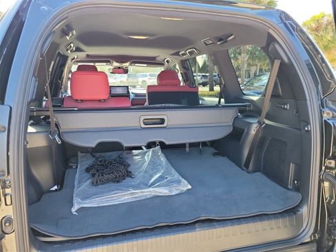 Used 2023 Lexus GX 460 Premium image 7