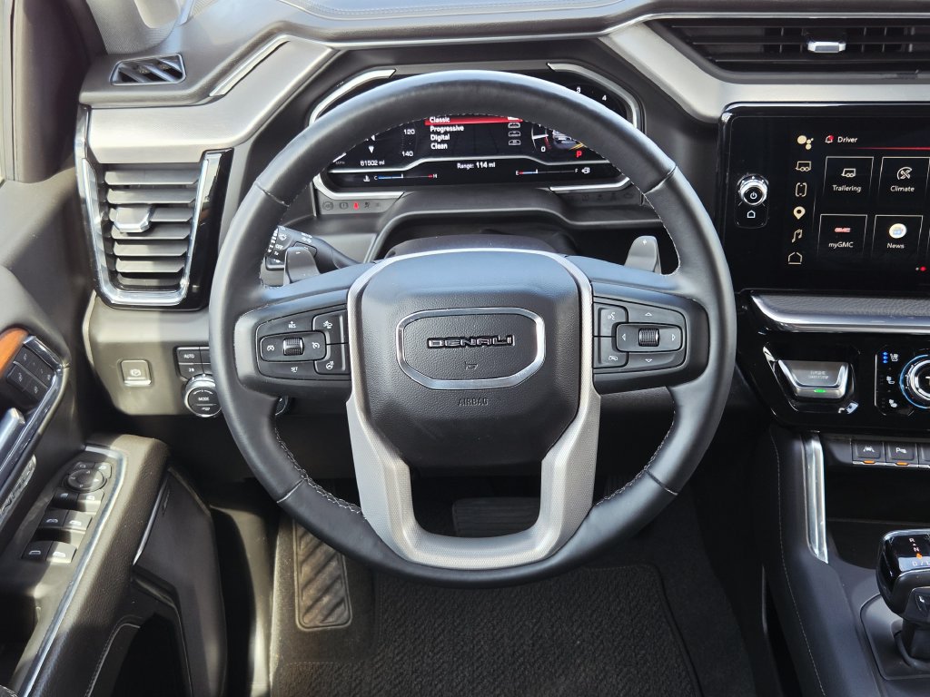 Used 2023 GMC Sierra 1500 Denali w/ Technology Package AWD/4WD image 21