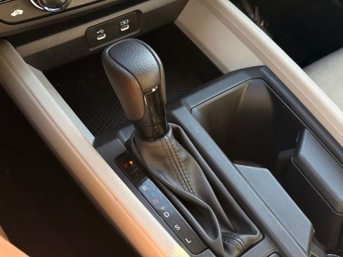 Used 2023 Honda Accord EX image 27