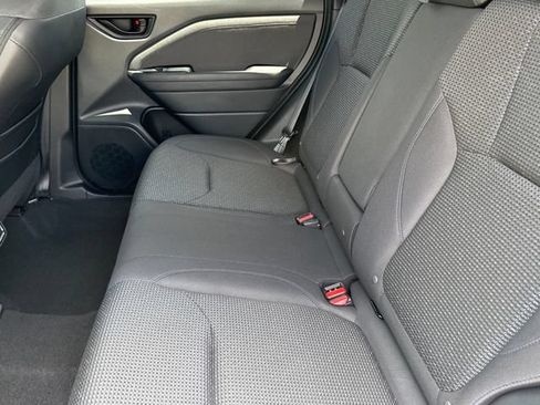 Used 2025 Subaru Forester Premium AWD/4WD image 26
