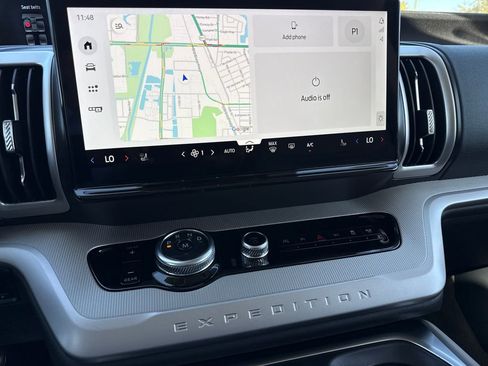 New 2026 Ford Expedition Active image 10