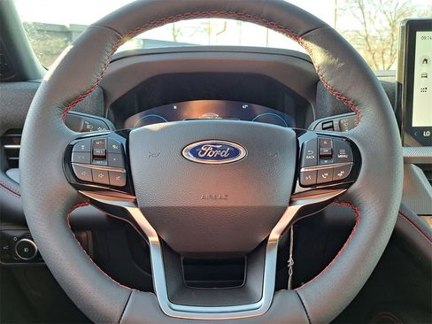 New 2026 Ford Explorer ST-Line image 9