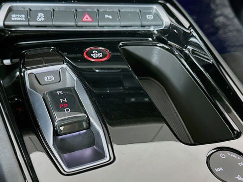 Used 2023 Audi e-tron GT Premium Plus AWD/4WD image 7