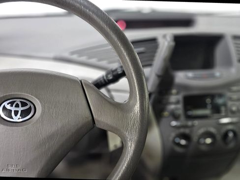 Used 2002 Toyota Prius FWD image 7