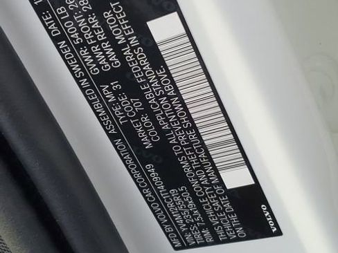 New 2026 Volvo XC60 B5 Plus w/ Protection Package Premier image 34