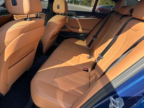 Used 2022 BMW 540i xDrive image 13