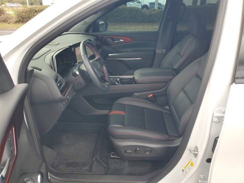 Used 2025 Chevrolet Traverse RS w/ LPO, Floor Liner Package image 20