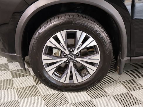 Used 2023 Nissan Rogue SV image 16