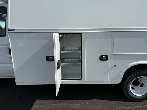 New 2026 Ford E-350 and Econoline 350 Super Duty w/ Power Equipment Group RWD image 18