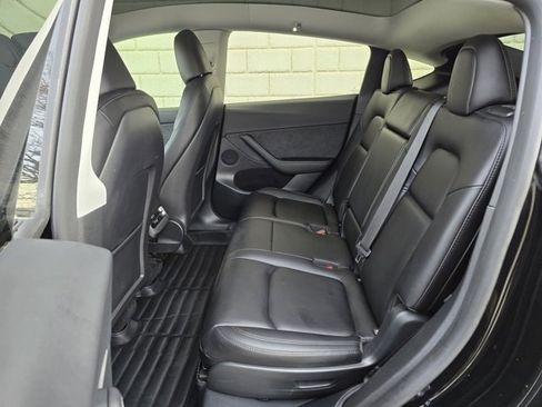 Used 2023 Tesla Model Y Long Range image 29