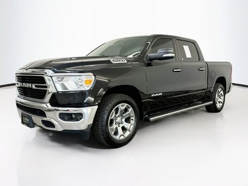 Used 2019 RAM 1500 Big Horn AWD/4WD image 3