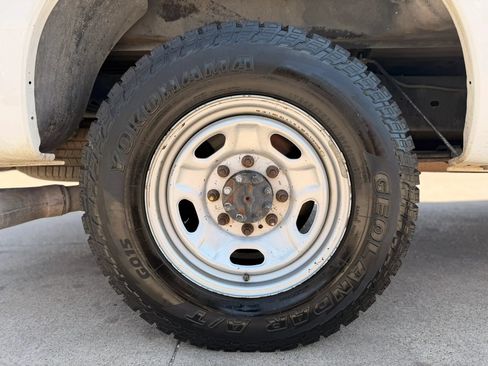 Used 2015 Ford F250 XL w/ Power Equipment Group RWD image 16