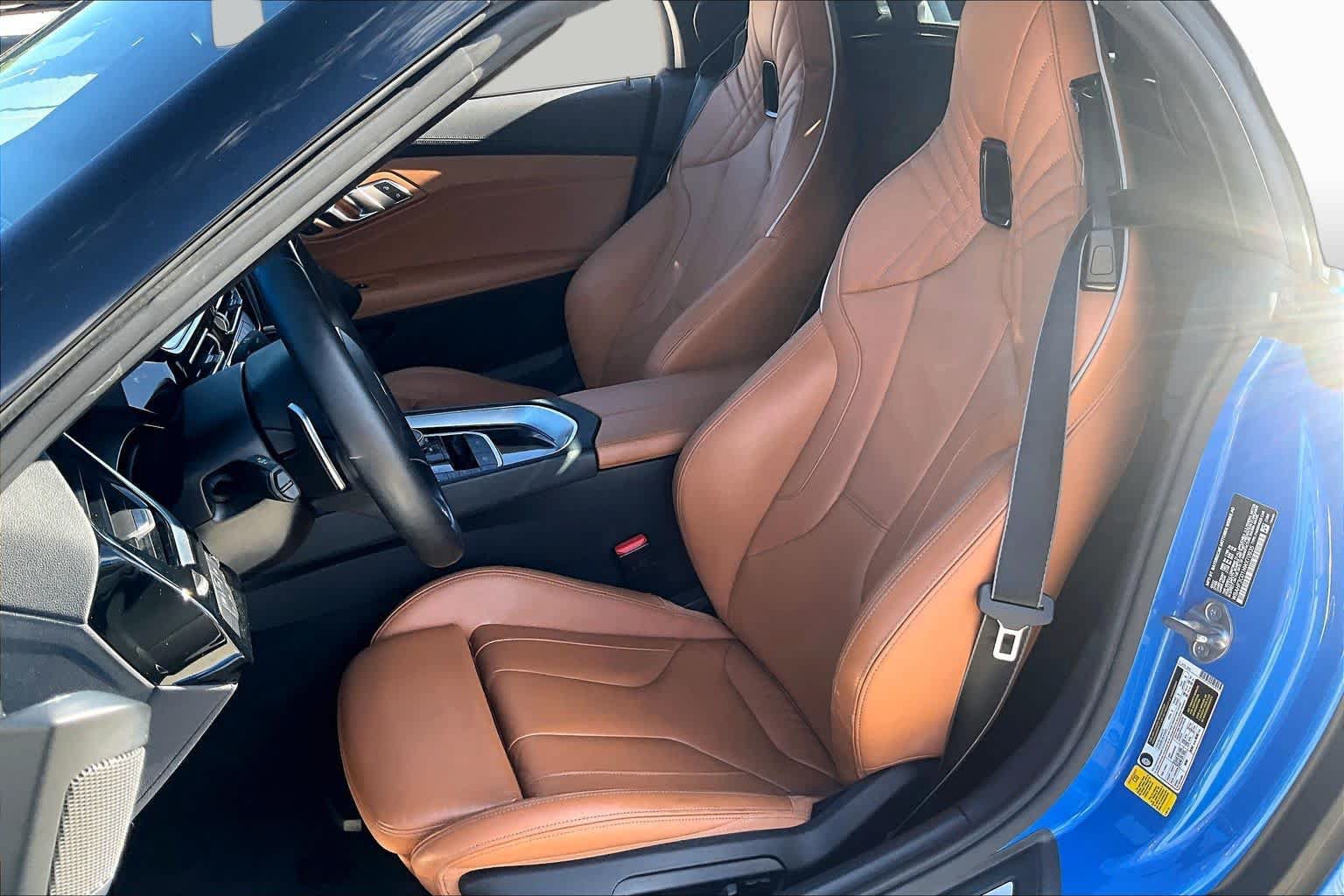 Used 2022 BMW Z4 sDrive30i w/ M Sport Package RWD image 6