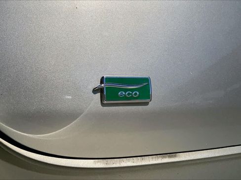 Used 2016 Chevrolet Malibu LT FWD image 28