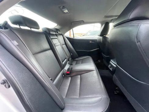 Used 2016 Lexus IS 200t RWD image 11