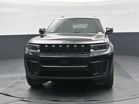 New 2026 Jeep Grand Cherokee L 4WD image 9