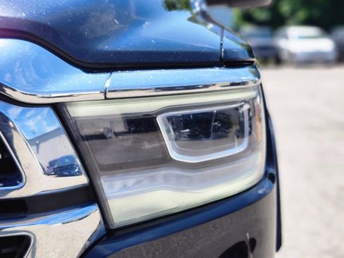Used 2022 RAM 1500 Laramie AWD/4WD image 10