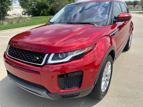 Used 2019 Land Rover Range Rover Evoque AWD/4WD image 2