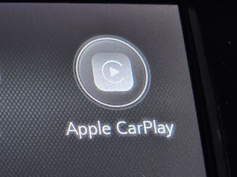 Used 2019 Chevrolet Trax LT w/ Driver Confidence Package image 3