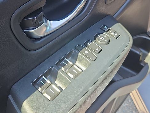 Used 2024 Honda Pilot TrailSport image 27
