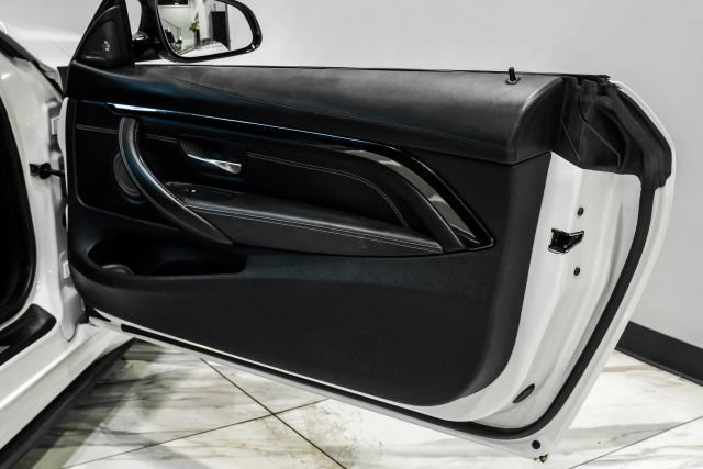 Used 2016 BMW M4 Coupe RWD image 35
