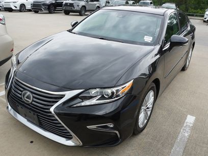 Used 2018 Lexus ES 350 w/ Accessory Package 2