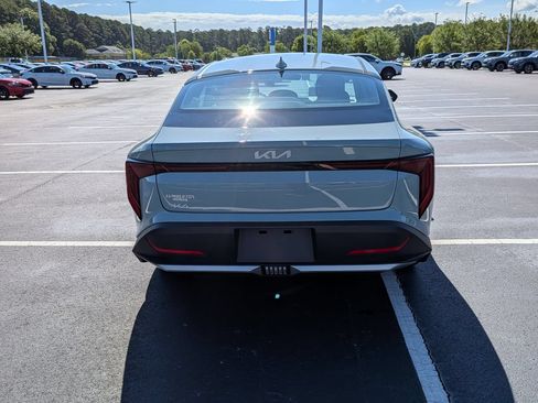 Used 2025 Kia K4 FWD image 4