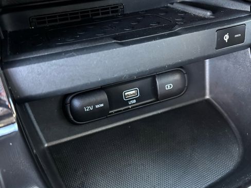 Used 2023 Kia Seltos SX image 23