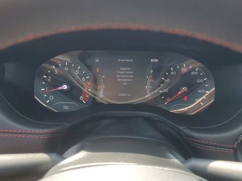 Used 2023 Jeep Compass Trailhawk w/ Trailhawk Convenience Group AWD/4WD image 11