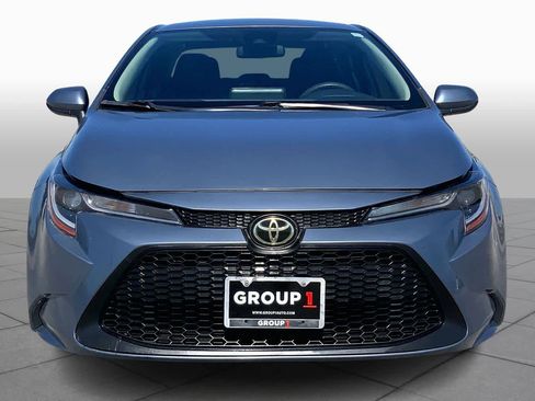 Used 2022 Toyota Corolla LE image 4